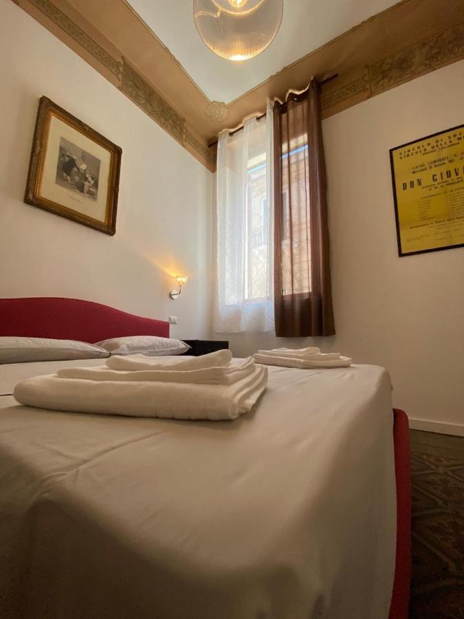 Bed and Breakfast Al Teatro Реджо-ди-Калабрия Экстерьер фото